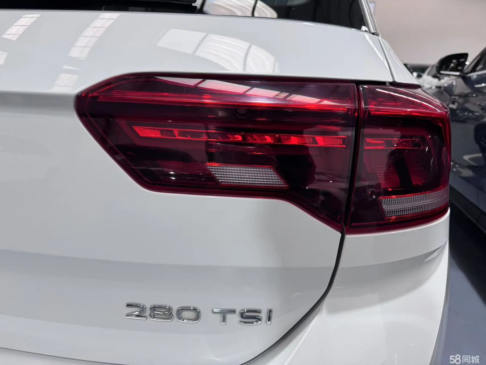 Volkswagen T-Roc 2022 immagine di auto #8