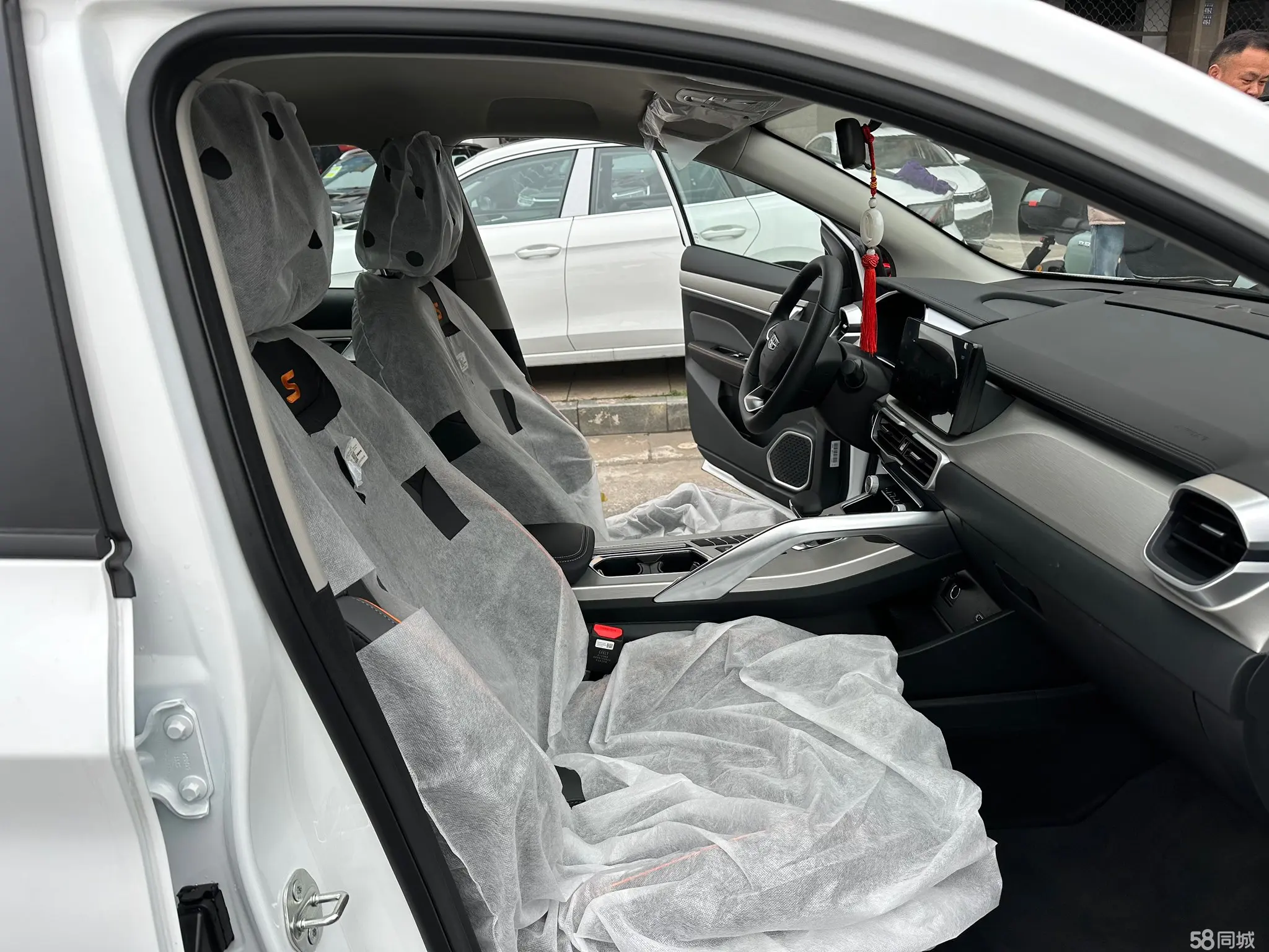 吉利汽车 缤越 2025 汽车图片 #8