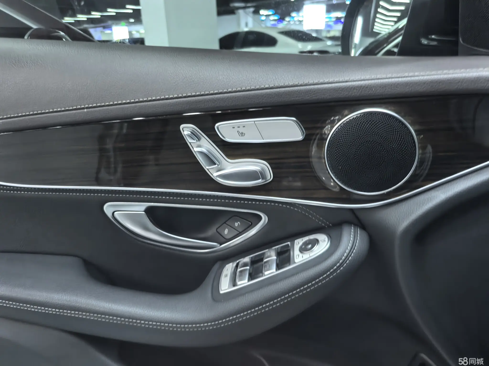 Mercedes-Benz GLC Class 2016 car image #8