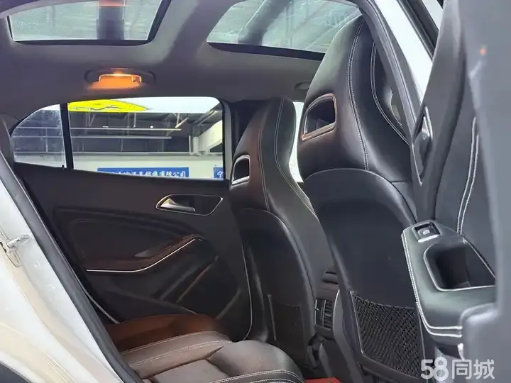 Mercedes-Benz GLA Class 2016 car image #8