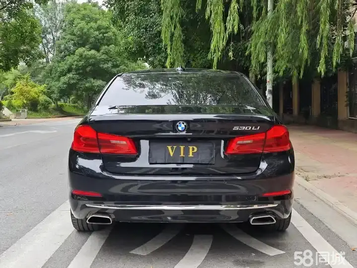 BMW 5 Series 2017 #8 BMW 5 Series 2017 car image #8