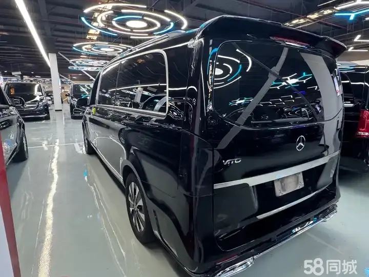 Mercedes-Benz Vito 2023 car image #8