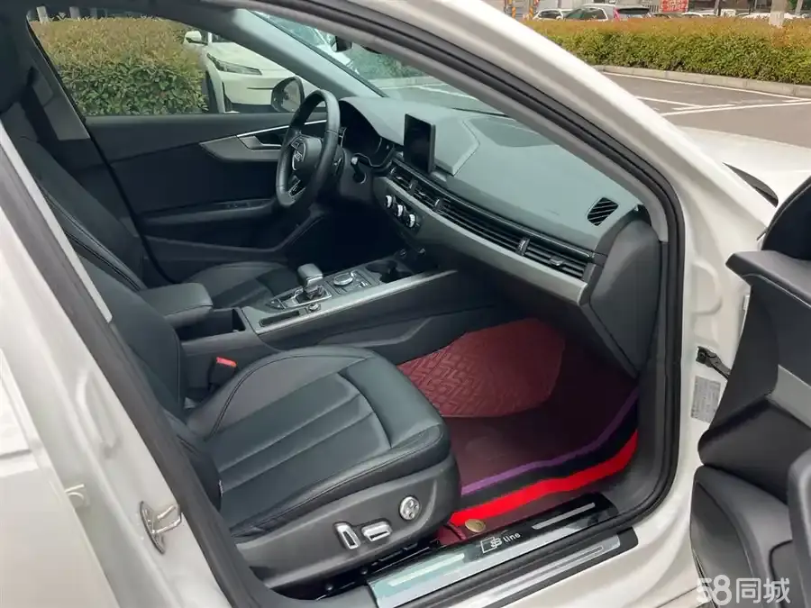 Audi A4L 2018 car image #8