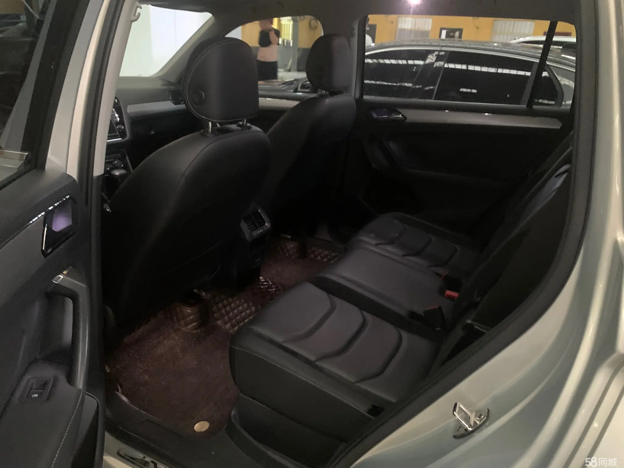 Volkswagen Tiguan L 2018 #8 Volkswagen Tiguan L 2018 car image #8