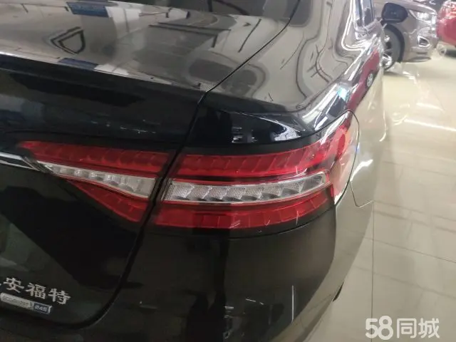 Ford Taurus 2021 صورة سيارة #8