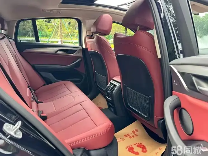 BMW X4 2022 car image #8