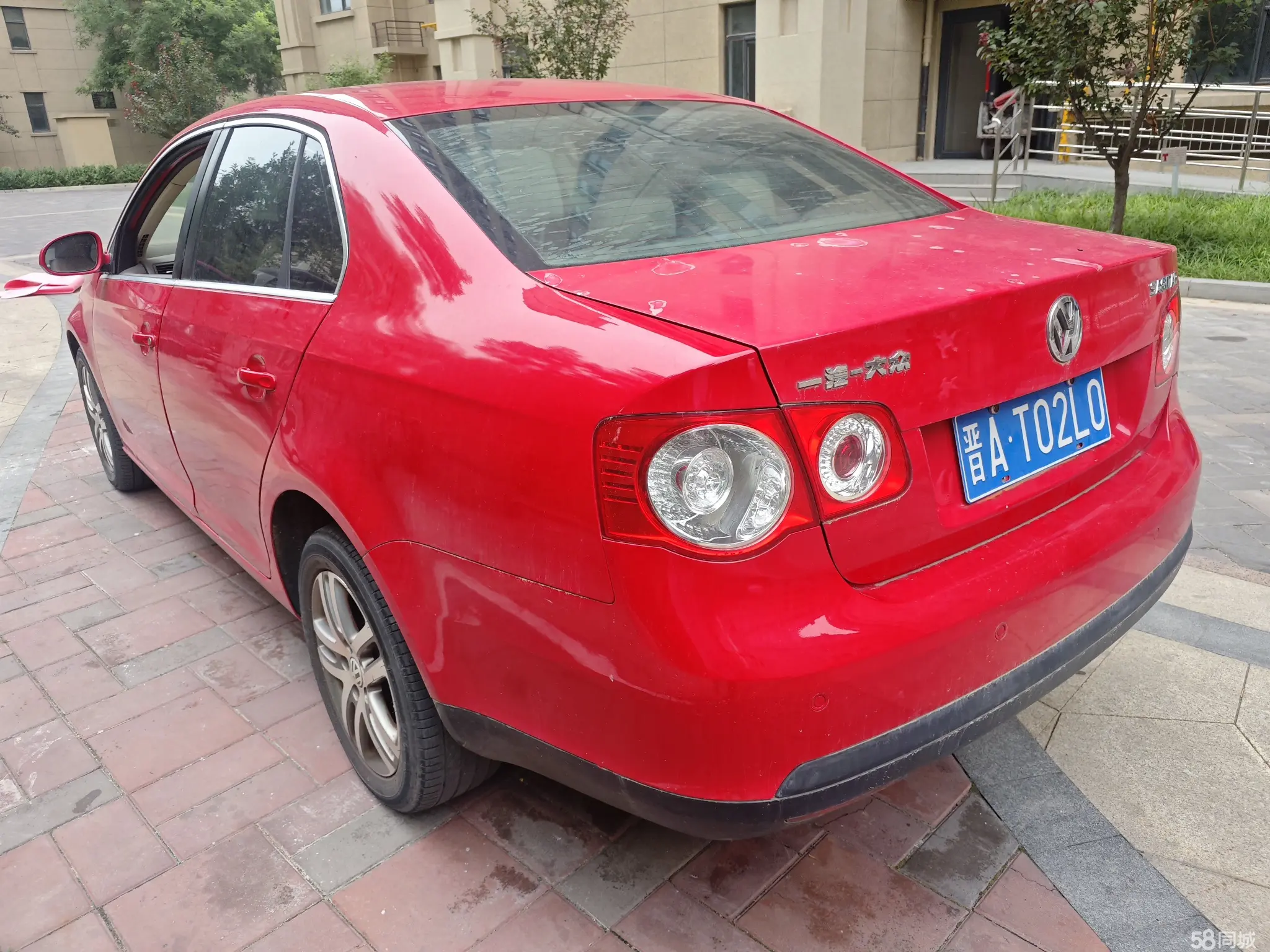 Volkswagen Sagitar 2010 immagine di auto #8