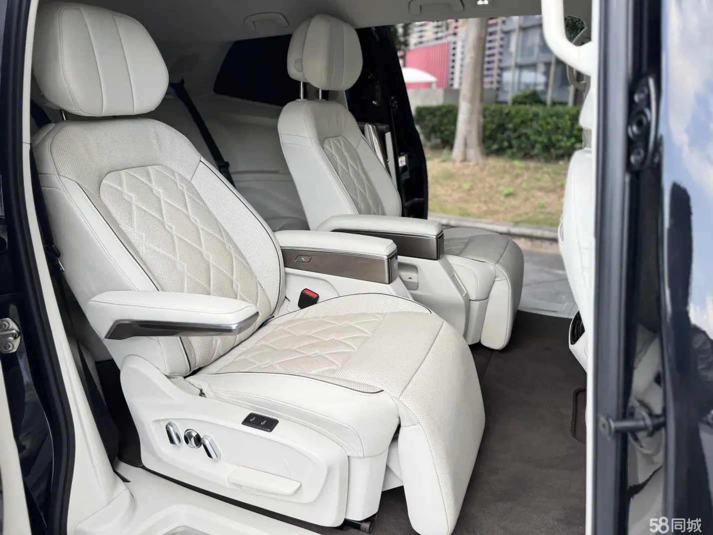 Volkswagen Viloran 2023 car image #8