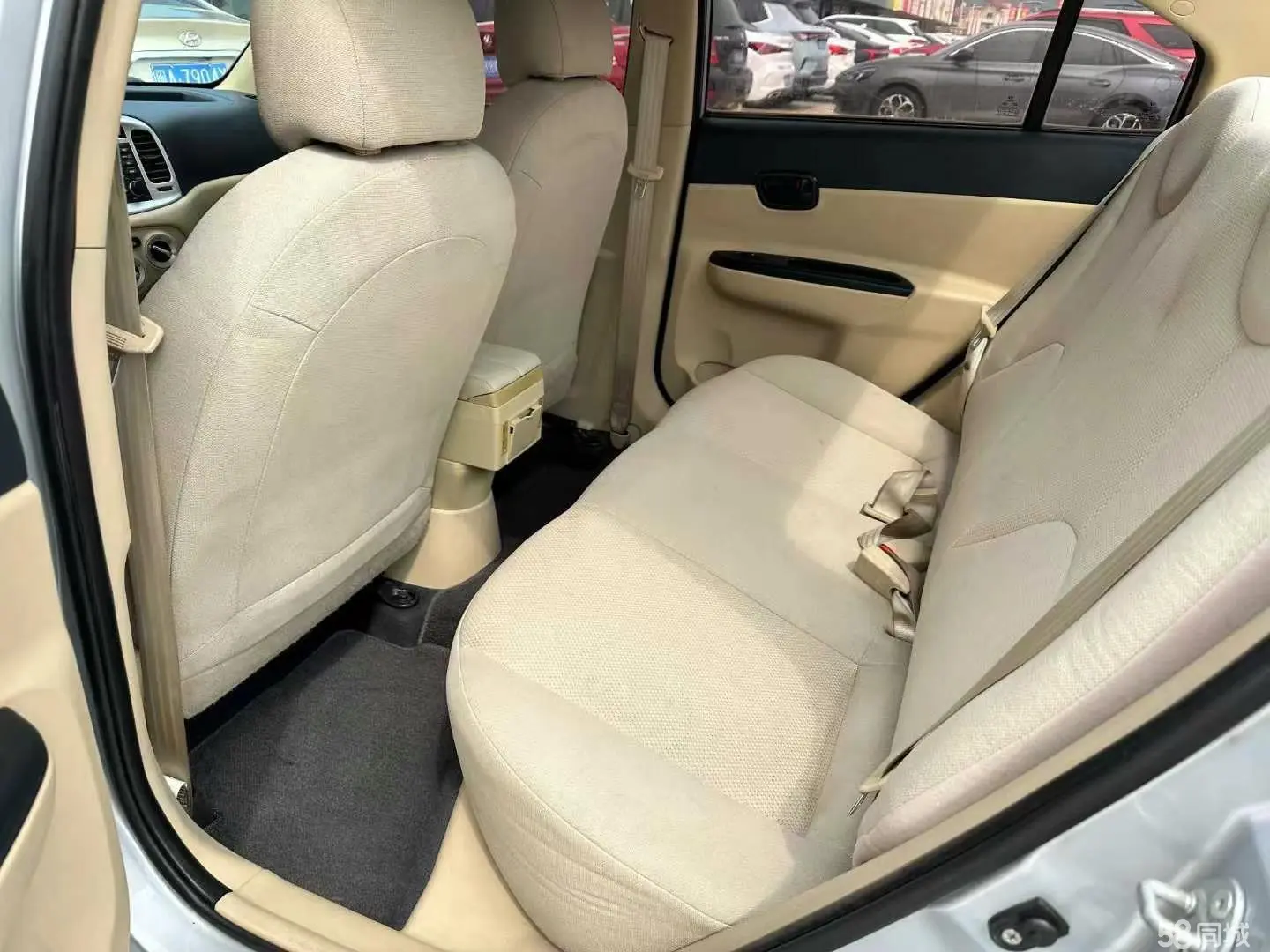 Hyundai Accent 2010 #8 Hyundai Accent 2010 car image #8