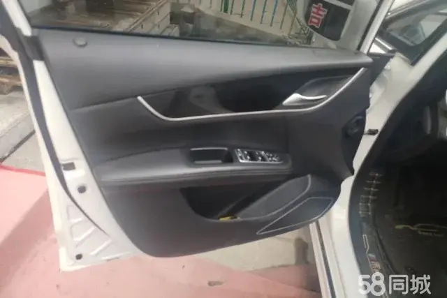 BYD Song MAX 2018 #8 BYD Song MAX 2018 car image #8