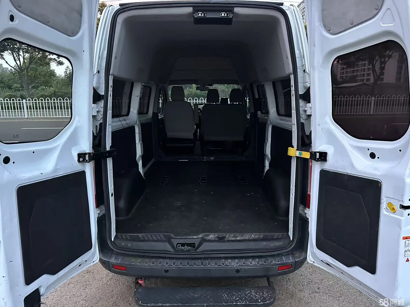 Ford Transit 2018 imagen de coche #8