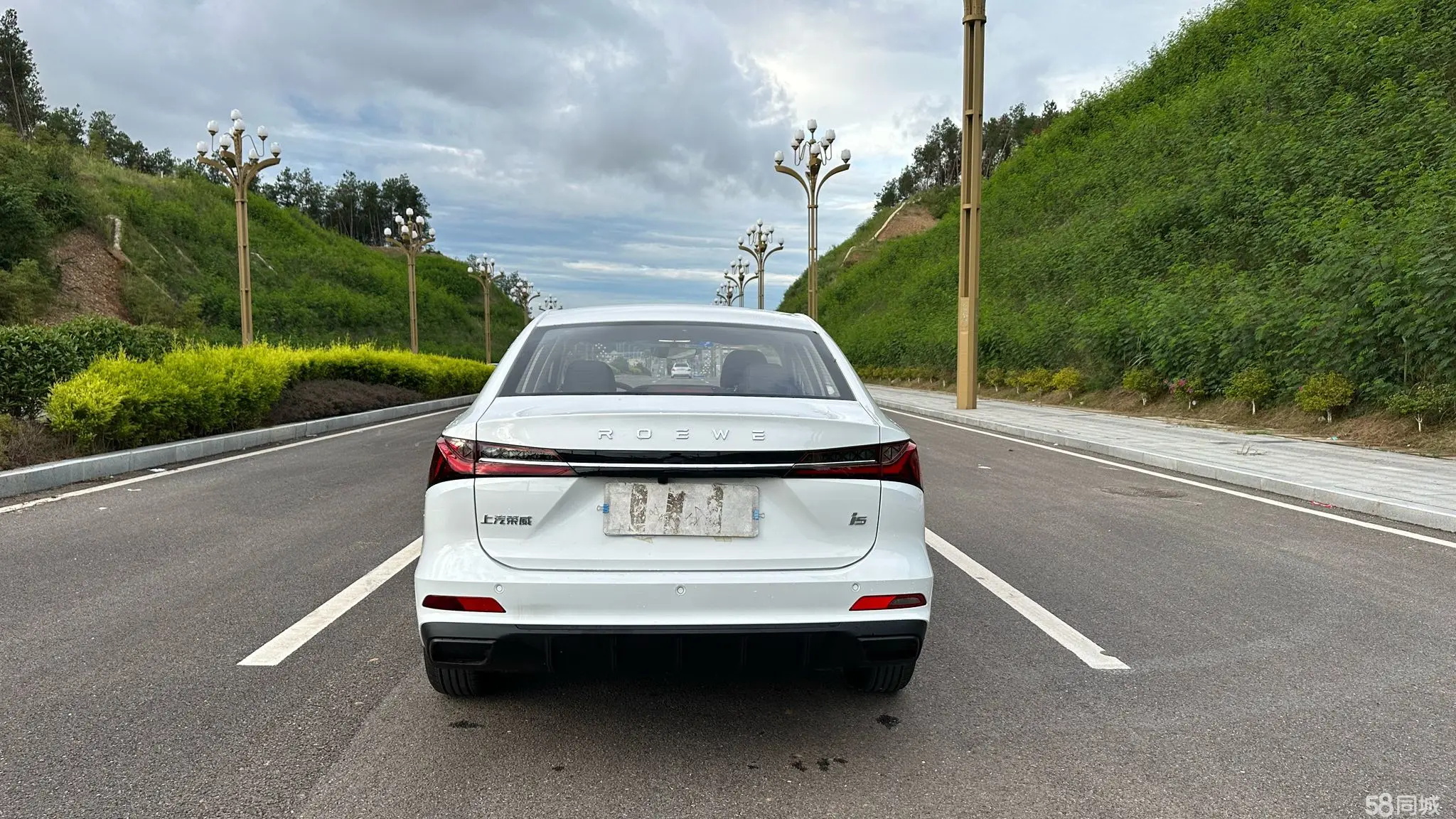 Roewe i5 2025 car image #8