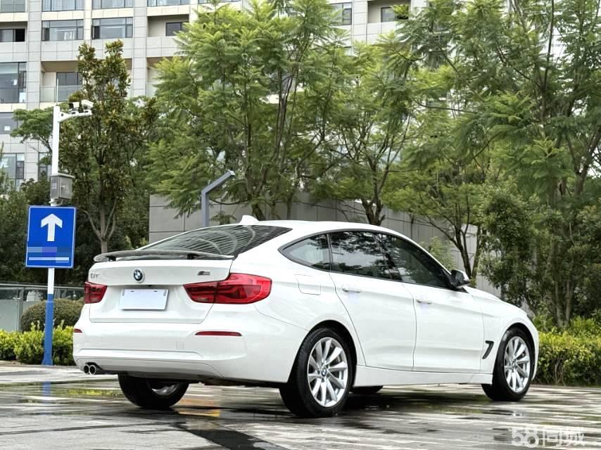 BMW 3 Series GT 2017 immagine di auto #8