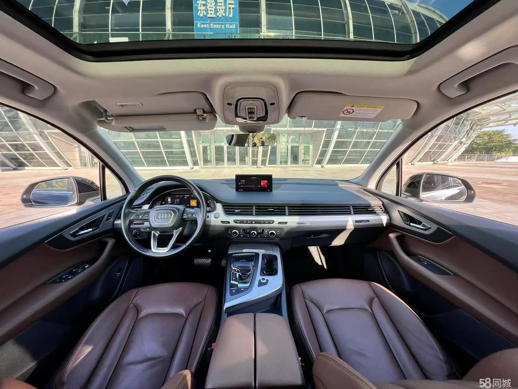 Audi Q7 2018 car image #8