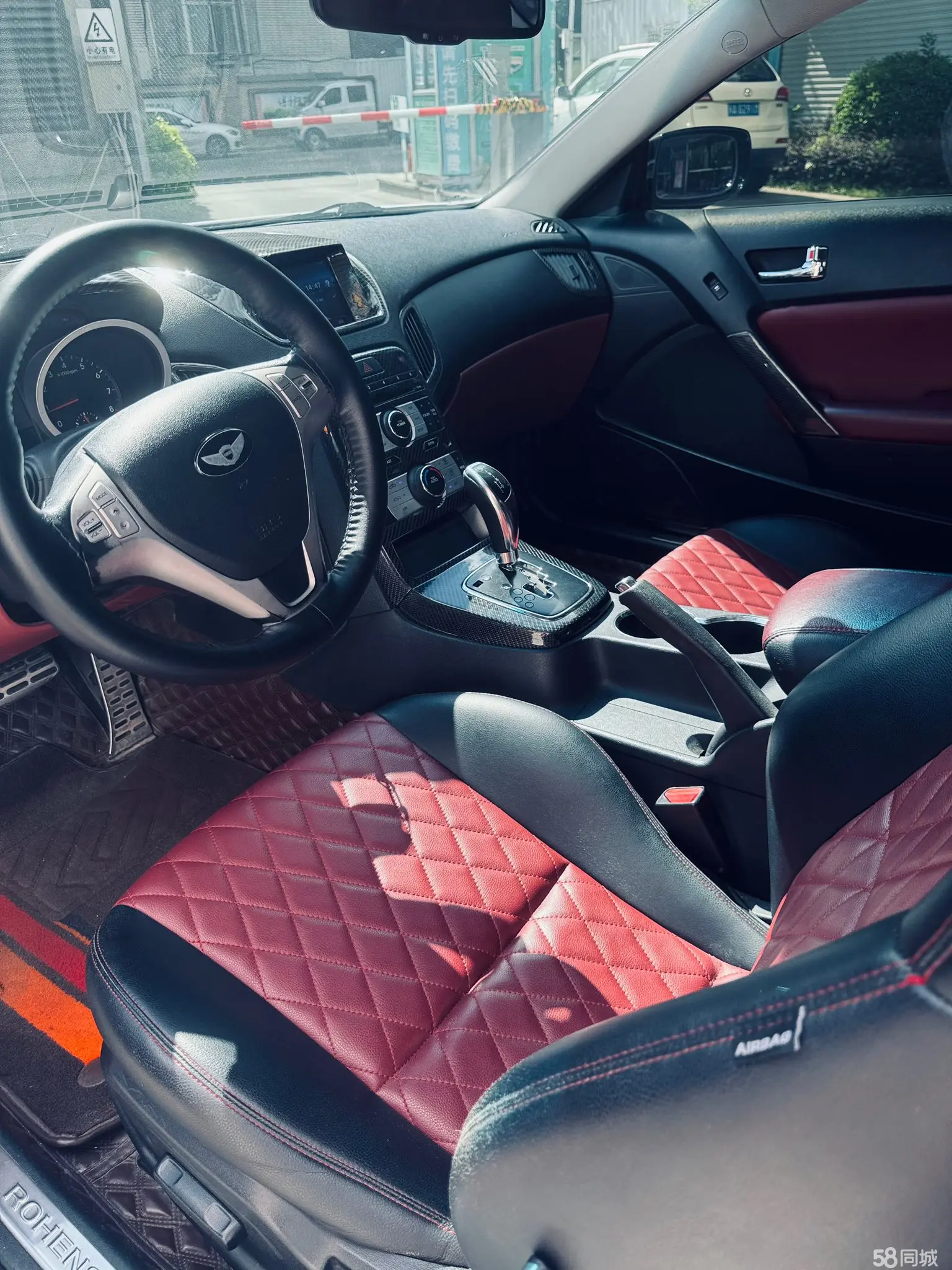 Hyundai Rohens-Coupe 2010 #8 Hyundai Rohens-Coupe 2010 car image #8