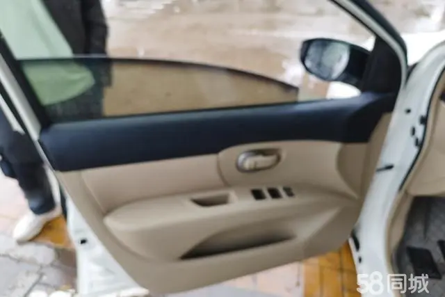 日产 骊威 2015 汽车图片 #8