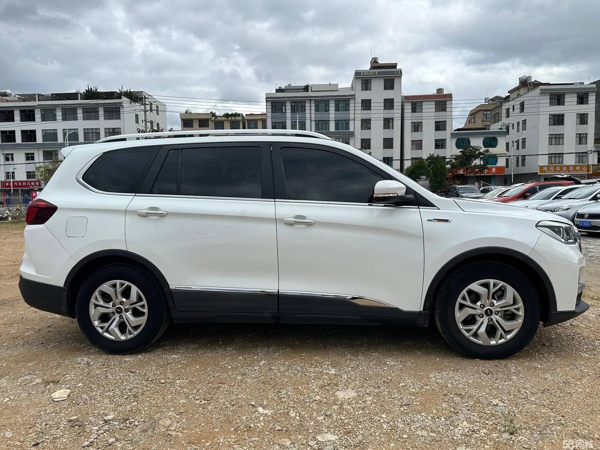 SWM斯威汽车 SWM钢铁侠 2019 汽车图片 #8