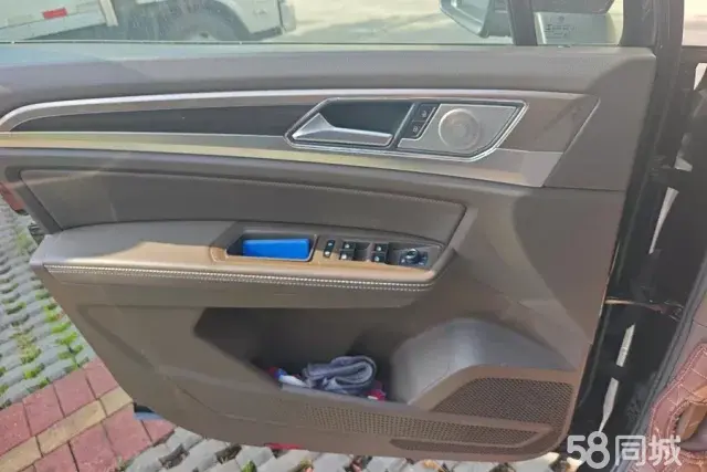 Volkswagen Viloran 2021 car image #8