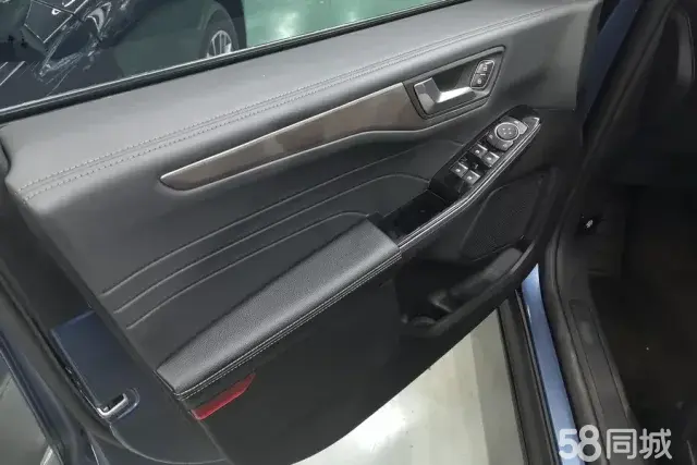 Ford Escape 2021 immagine di auto #8