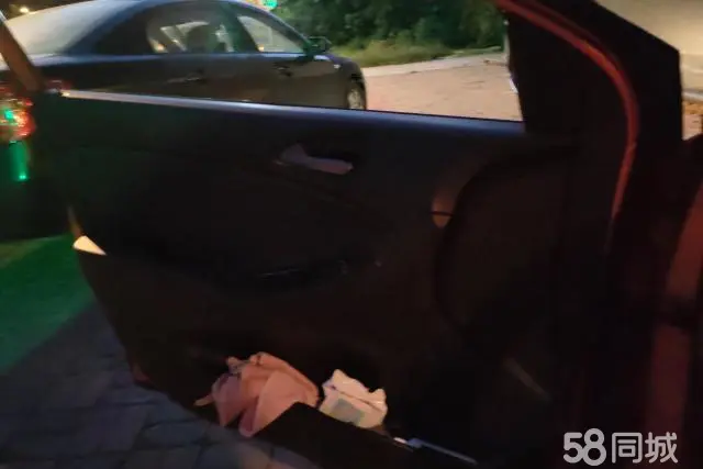 Hyundai Reina Hatchback 2015 imagem de carro #8