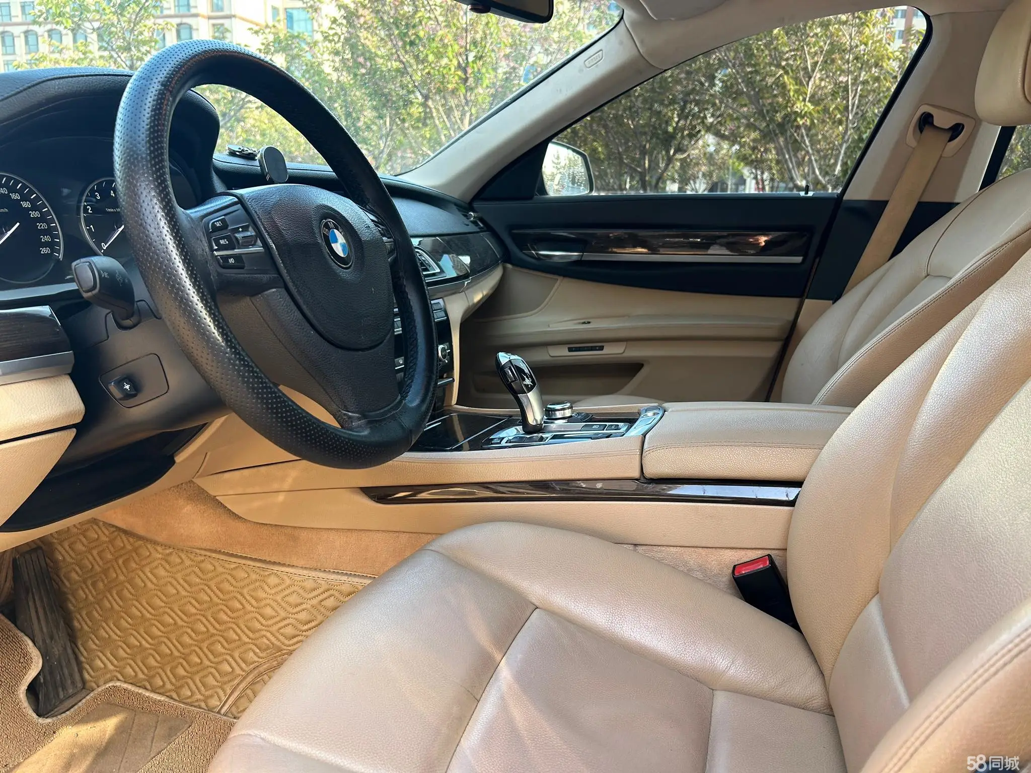 BMW 1 Series M 2010 immagine di auto #8