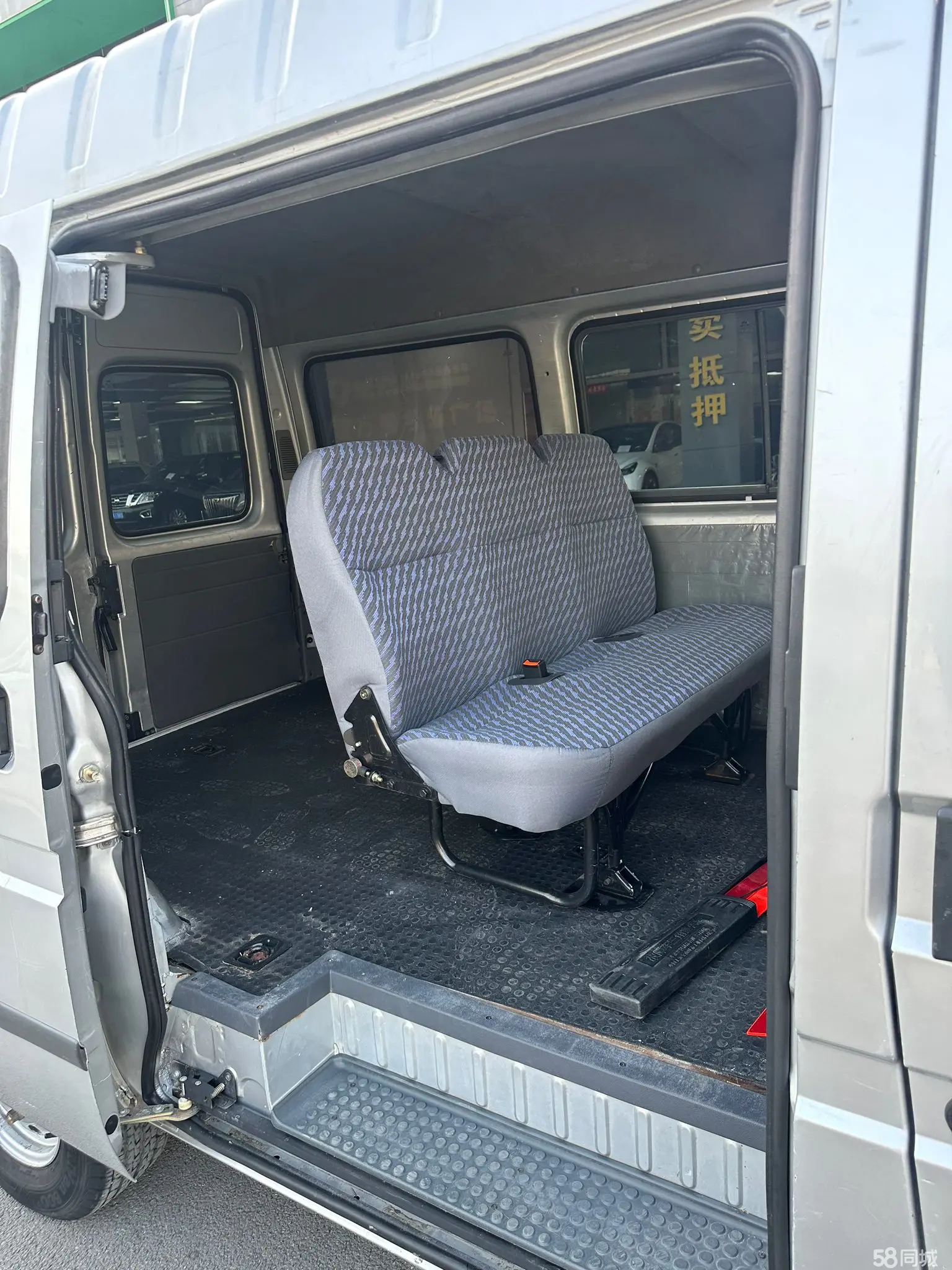 Ford Transit Classic 2011 #8 Ford Transit Classic 2011 car image #8