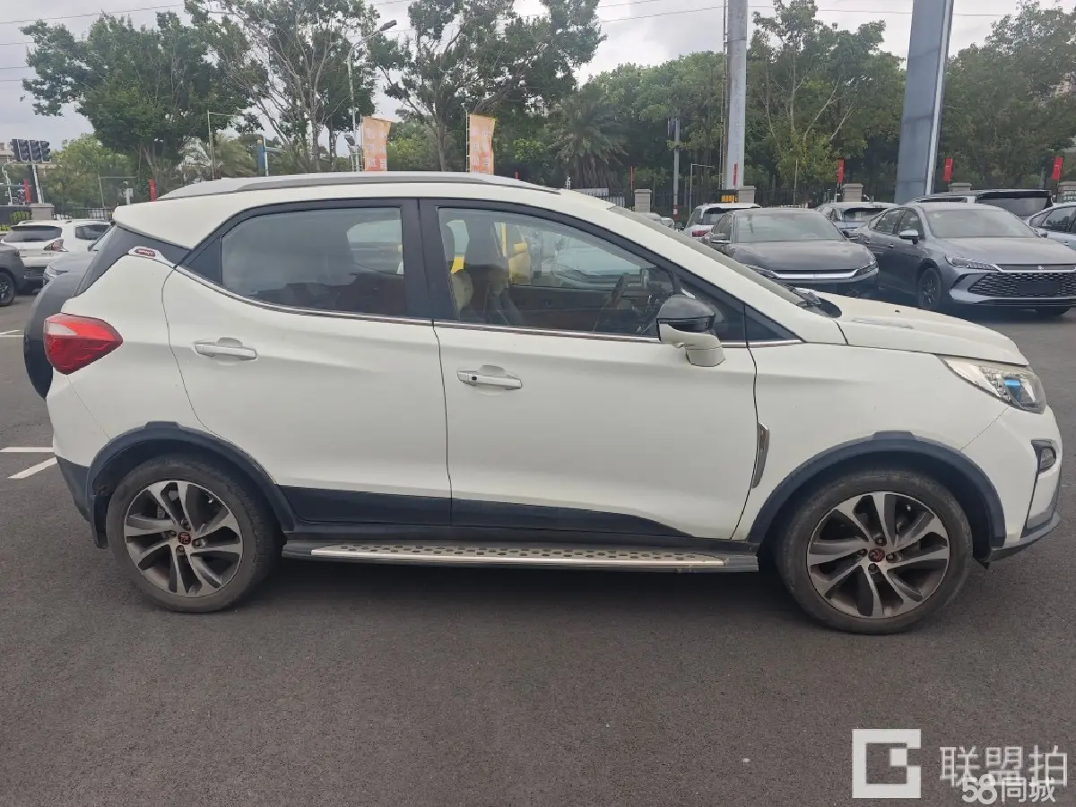 BYD Yuan 2016 car image #8