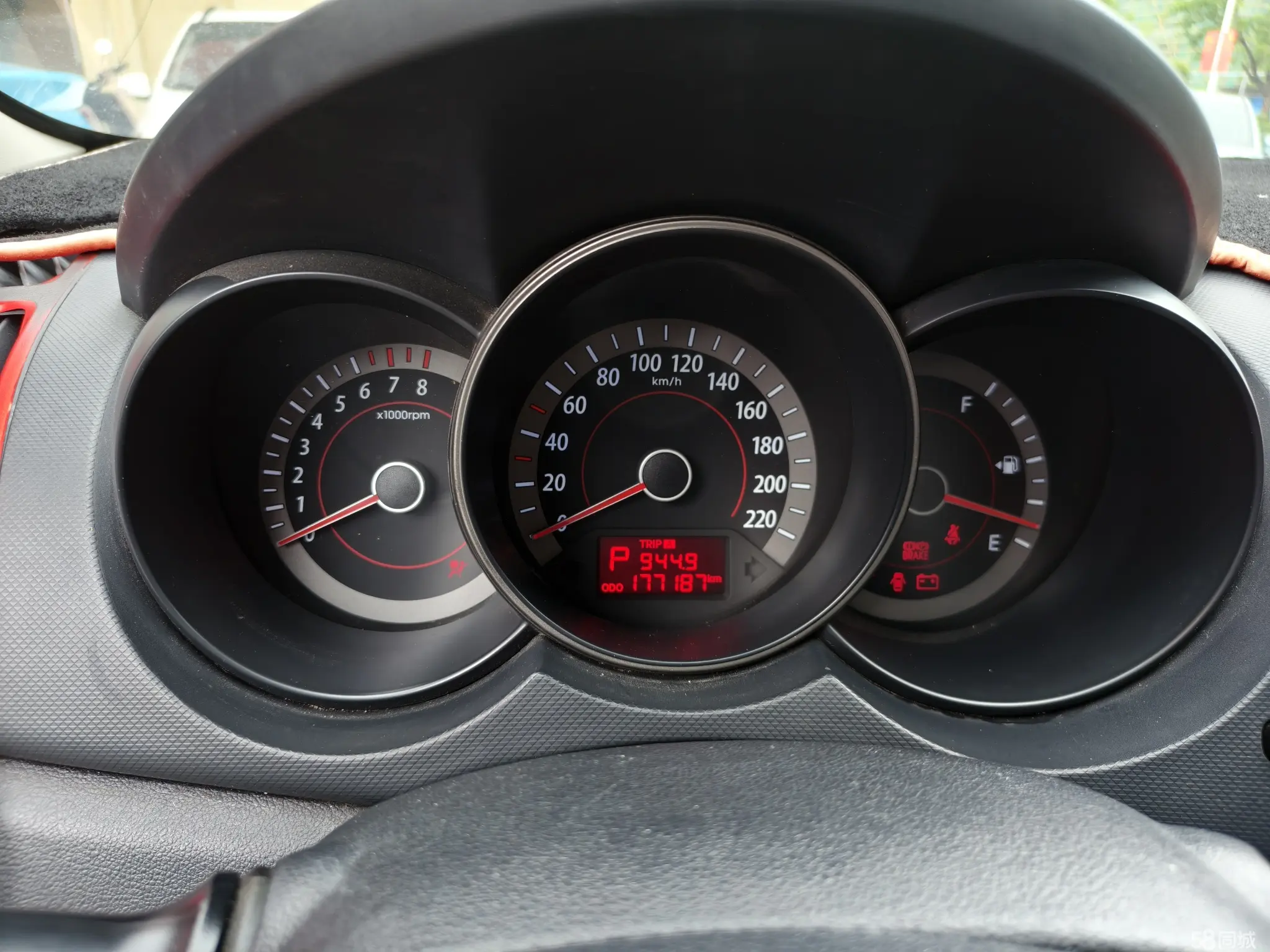 Kia Forte 2010 immagine di auto #8