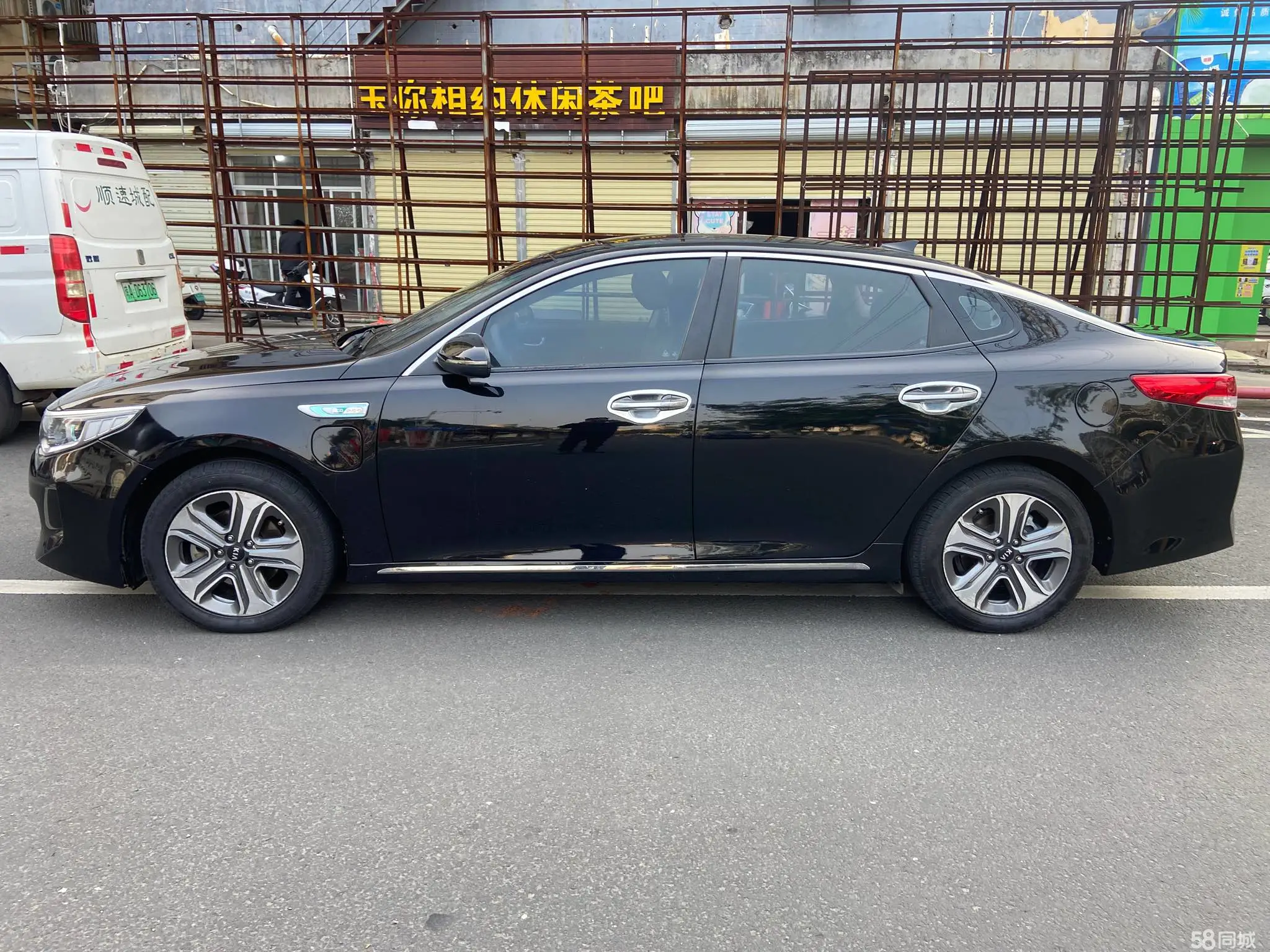 起亚 起亚K5新能源 2019 汽车图片 #8