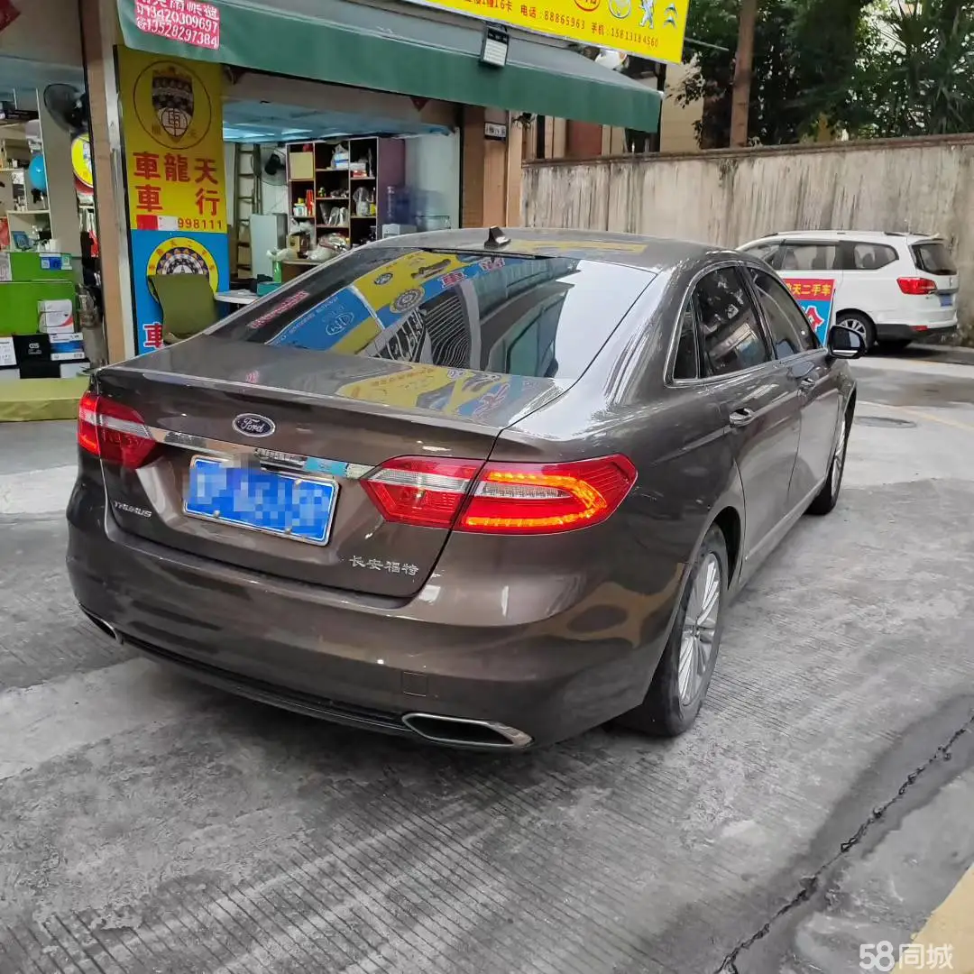 Ford Taurus 2016 car image #8