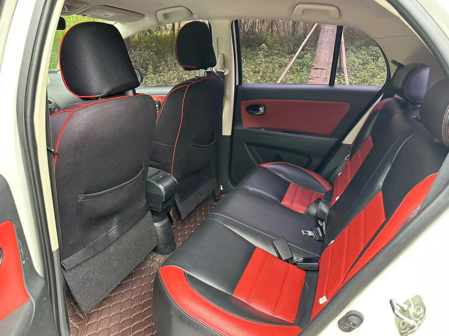 Great Wall C20R 2012 car image #8