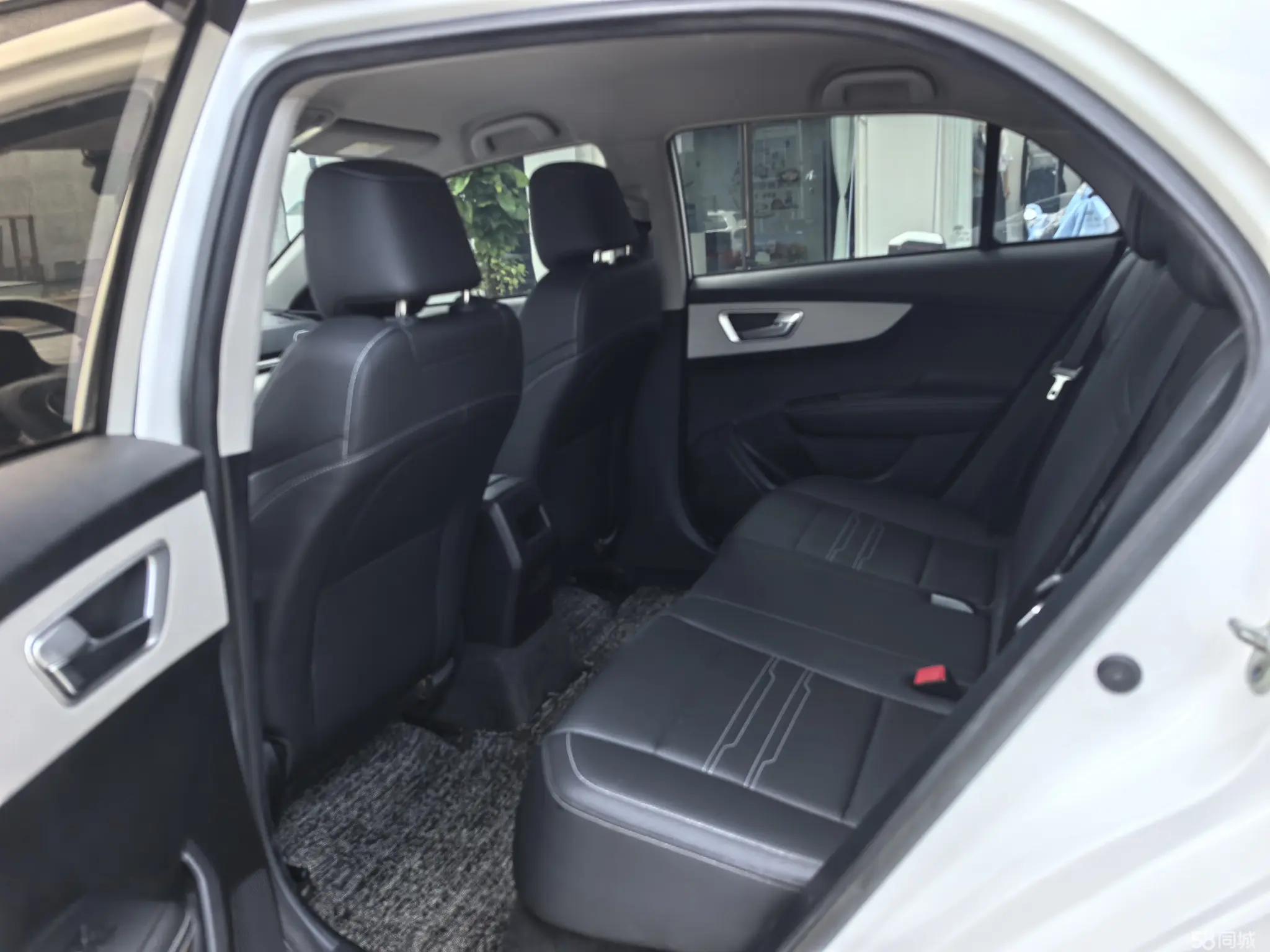 BYD Qin New Energy 2021 car image #8