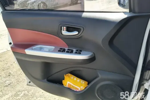 Changan BenBen EV 2018 car image #8