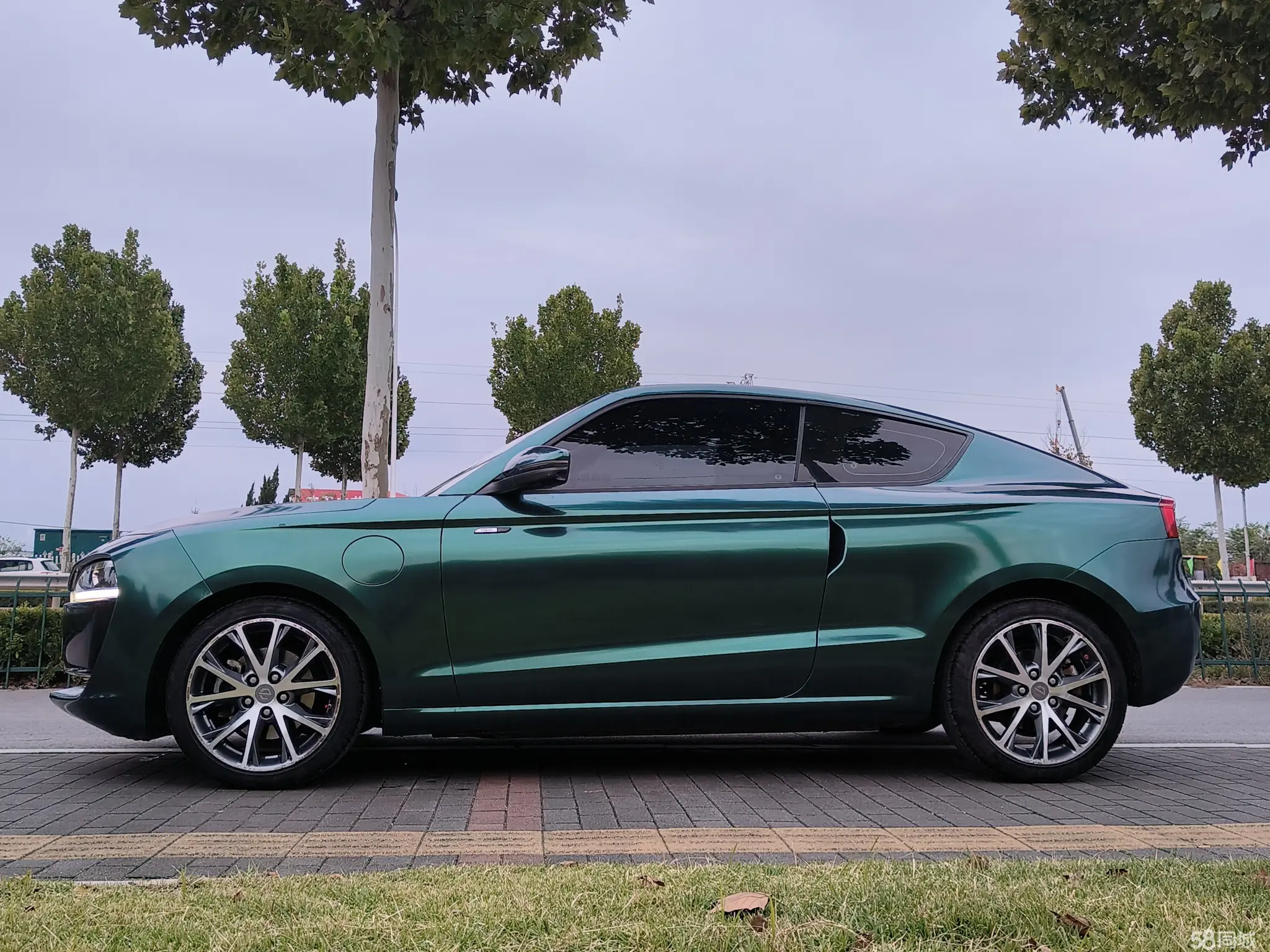 零跑汽车 零跑S01 2021 汽车图片 #8