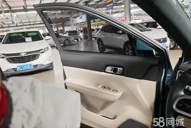 Li i8 2020 изображение автомобиля #8