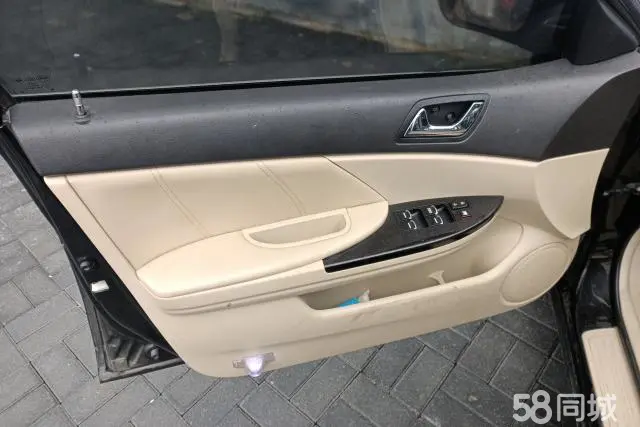 BYD G6 2014 car image #8