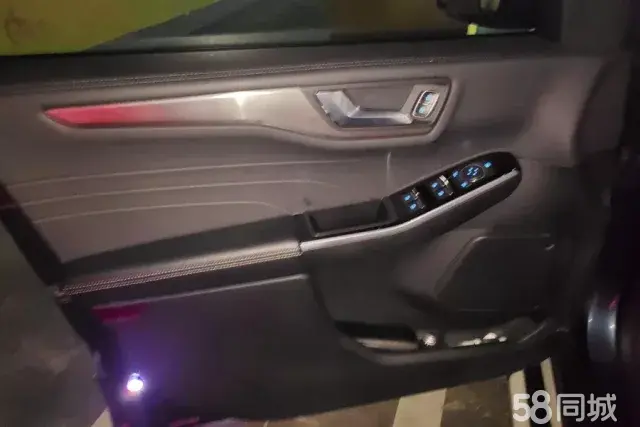 Ford Escape 2022 immagine di auto #8