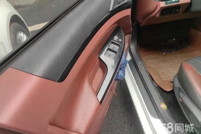 BYD SuRui 2015 car image #8