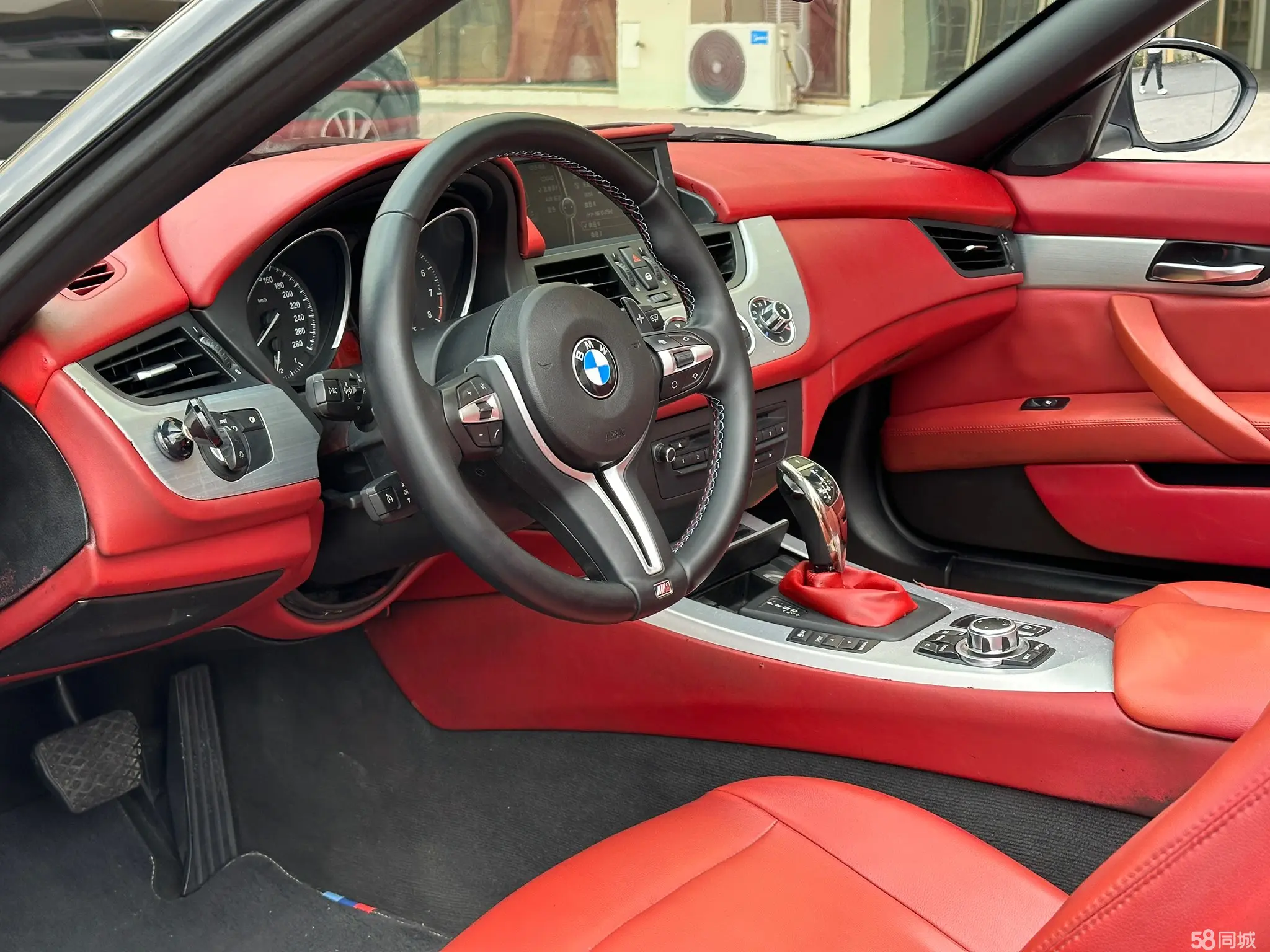 BMW Z4 2009 car image #8