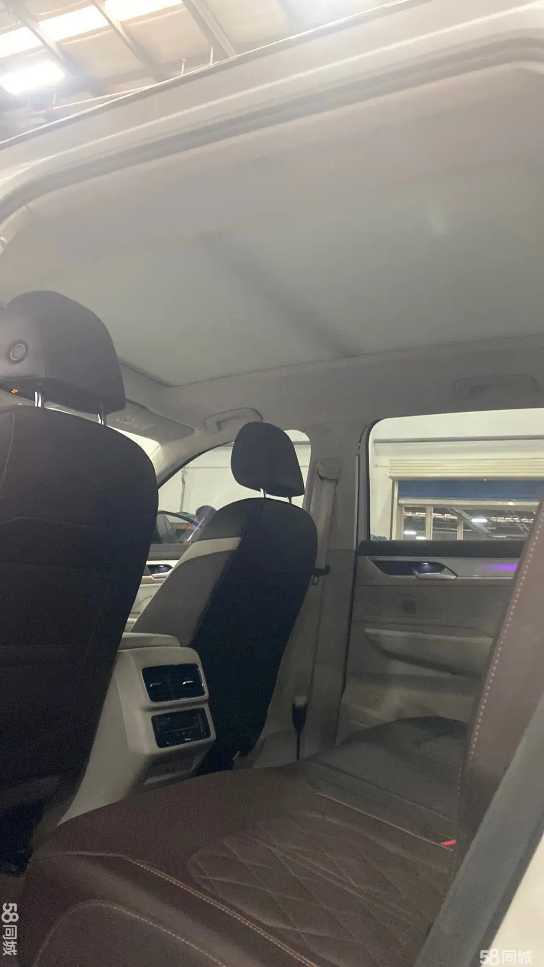 Volkswagen Tavendor 2022 car image #8