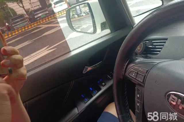 BYD e6 2016 #8 BYD e6 2016 car image #8