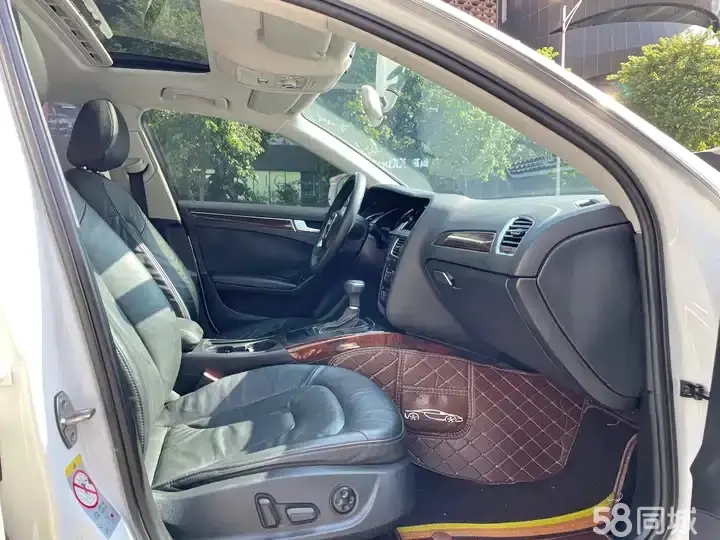 Audi A4 2010 car image #8