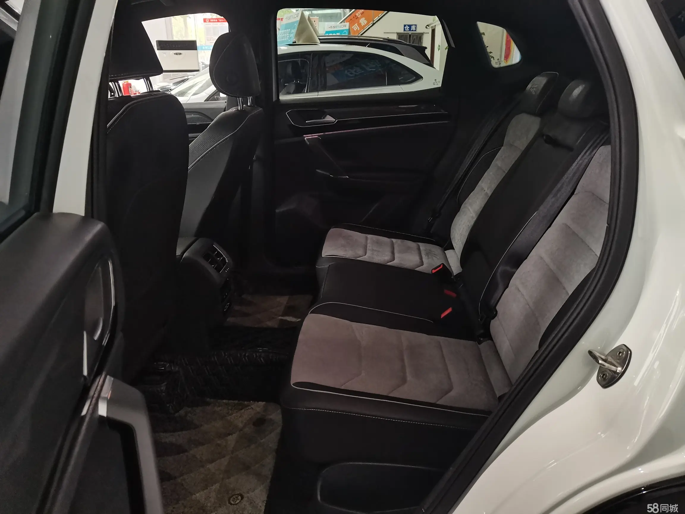 Volkswagen Tayron X 2021 immagine di auto #8