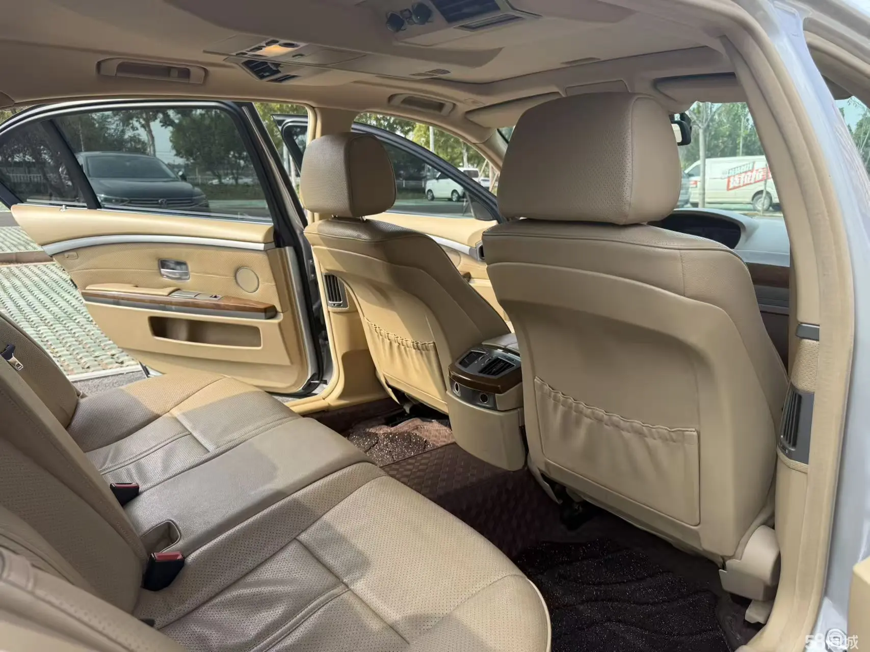 BMW M760Le 2003 car image #8