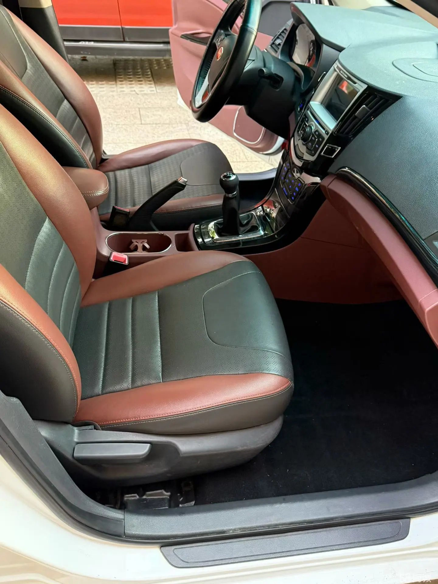 BYD SuRui 2017 car image #8