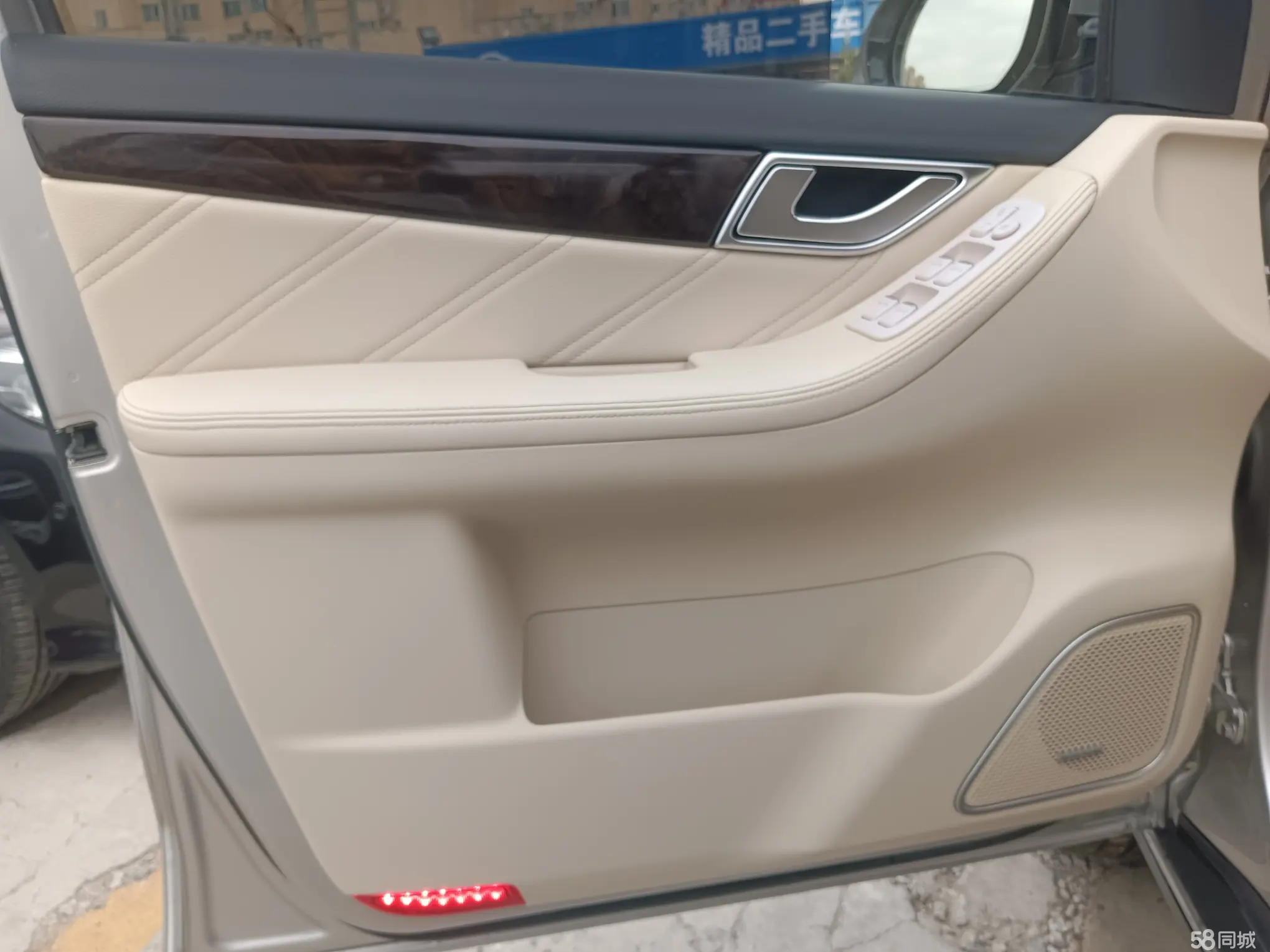 Denza DENZA 2016 car image #8