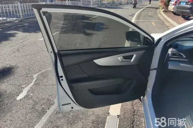 BYD Qin 2020 صورة سيارة #8