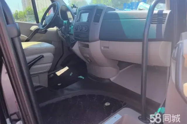 Mercedes-Benz Sprinter 2013 car image #8