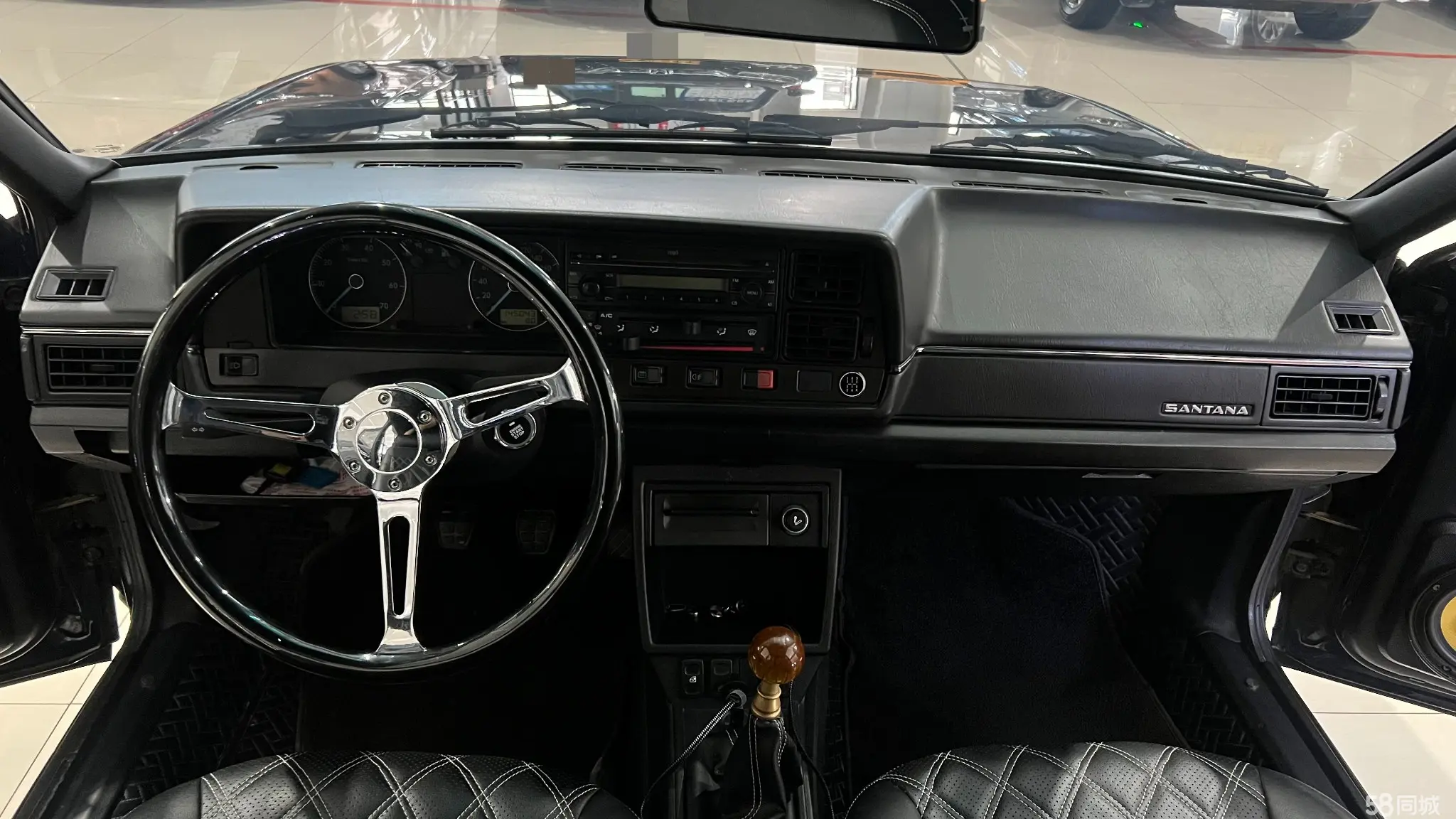 Volkswagen Santana Classic 2010 изображение автомобиля #8