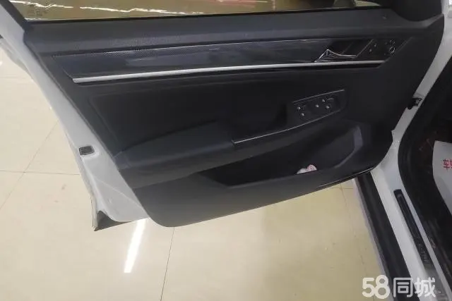 Volkswagen C-Trek 2019 immagine di auto #8